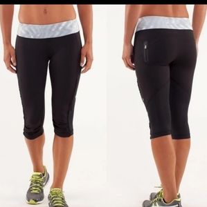 Lululemon runnin with my homies